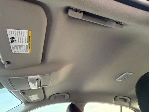 Certified 2025 Nissan Sentra SV FWD image 32