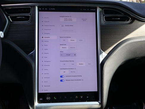 Used 2016 Tesla Model X 90D image 47