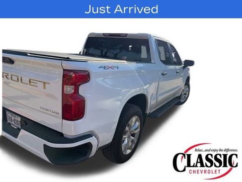 Used 2024 Chevrolet Silverado 1500 Custom image 5
