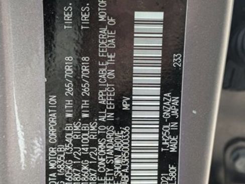 Used 2024 Toyota Land Cruiser image 25