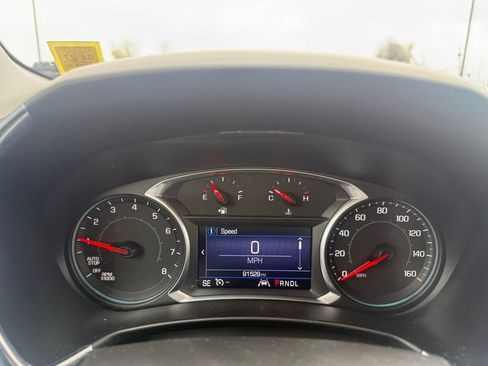Used 2020 Chevrolet Equinox LT FWD image 10