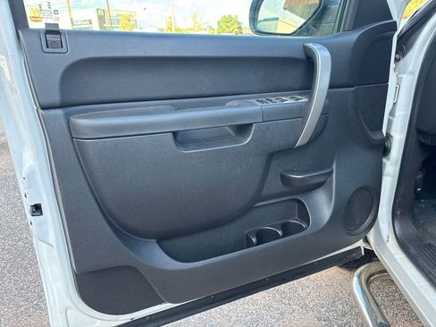 Used 2010 Chevrolet Silverado 1500 LT w/ Max Trailering Pack image 40