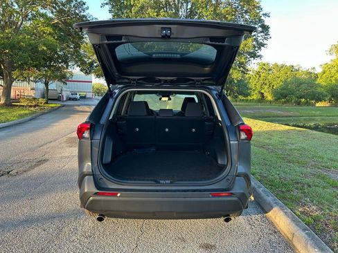 Used 2024 Toyota RAV4 LE image 10