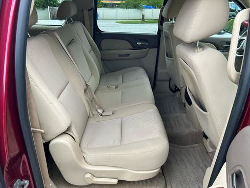 Used 2010 GMC Yukon XL SLE w/ SLE-2 Equipment Package AWD/4WD image 17