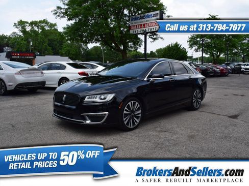 Used 2017 Lincoln MKZ Reserve w/ Climate Package FWD image 1