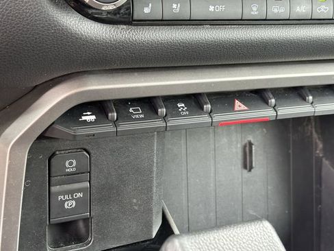 Used 2023 Toyota Tundra Limited image 20