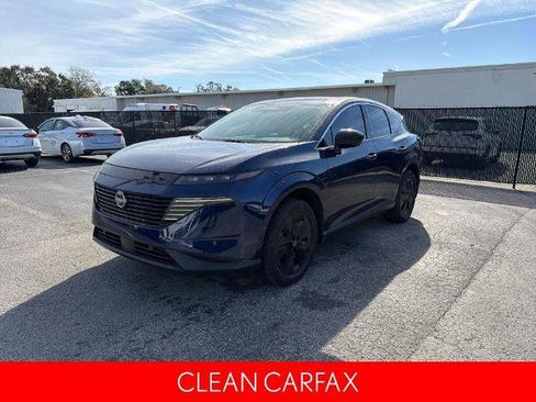 Certified 2025 Nissan Murano SV image 9