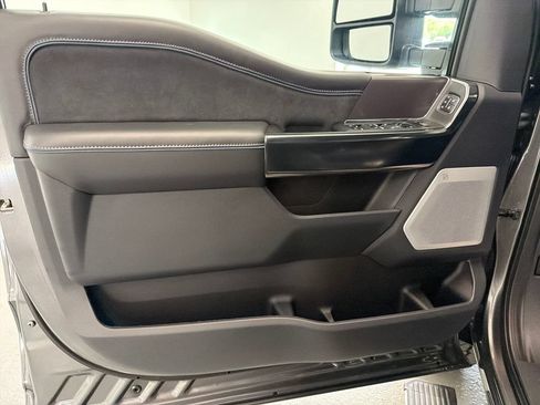 New 2026 Ford F250 Platinum w/ FX4 Off-Road Package AWD/4WD image 13