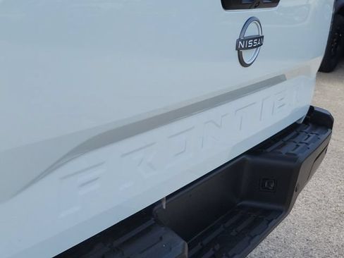 Used 2024 Nissan Frontier S w/ Technology Package RWD image 6