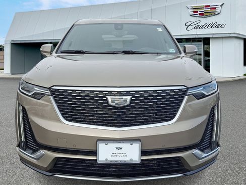 Certified 2022 Cadillac XT6 Premium Luxury w/ Technology Package image 2