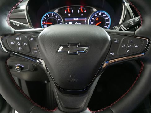 Used 2023 Chevrolet Equinox RS AWD/4WD image 25