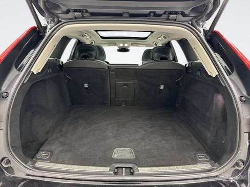 Used 2022 Volvo XC60 B6 Inscription AWD/4WD image 23
