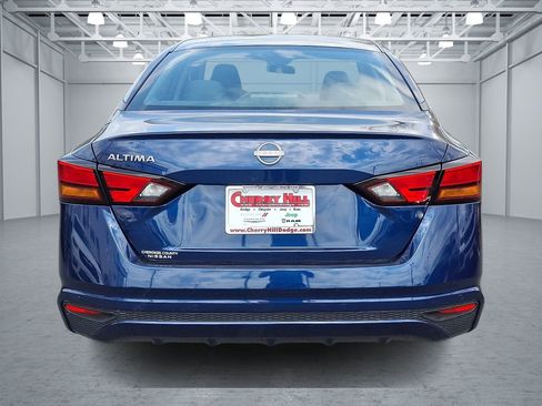 Used 2023 Nissan Altima 2.5 S FWD image 4