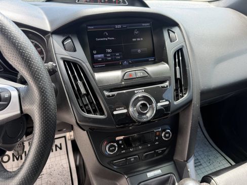 Used 2014 Ford Focus ST w/ Equipment Group 202A FWD image 14