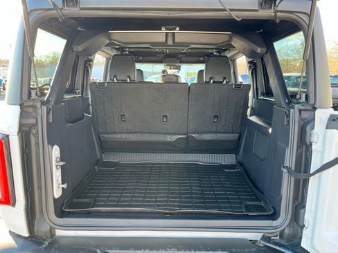 Used 2022 Ford Bronco Wildtrak image 12