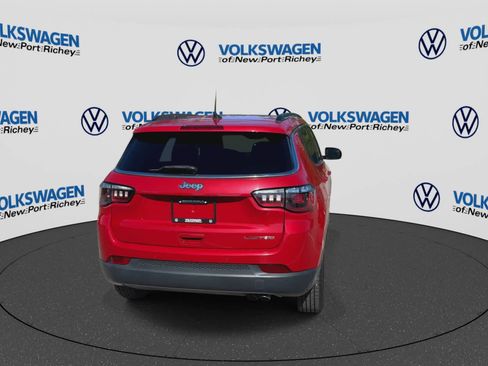 Used 2021 Jeep Compass Limited FWD image 7
