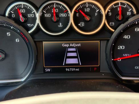 Used 2021 Chevrolet Tahoe 2WD w/ 1FL Safety Package image 13