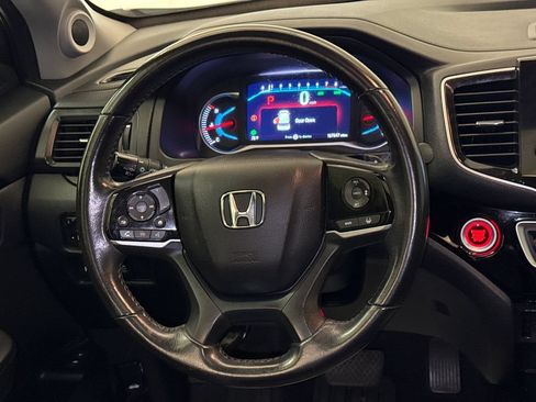 Used 2022 Honda Pilot Touring image 14