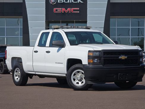 Used 2014 Chevrolet Silverado 1500 W/T w/ Trailering Package RWD image 2