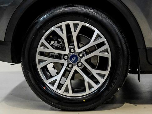 Used 2020 Ford Escape SEL image 54