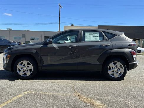 New 2026 Hyundai Kona SE image 23