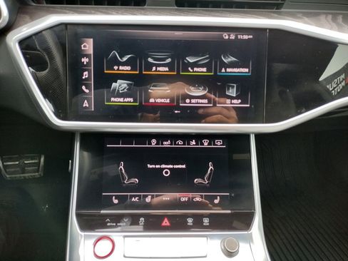 Used 2020 Audi S7 Prestige w/ Prestige Package image 3