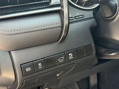 Used 2024 Toyota Camry LE w/ Convenience Package image 29