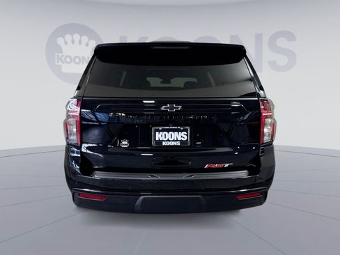Used 2024 Chevrolet Suburban RST w/ Luxury Package AWD/4WD image 5
