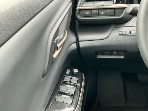 New 2026 Toyota Crown AWD/4WD image 19