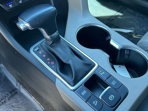Used 2022 Kia Sportage SX image 18
