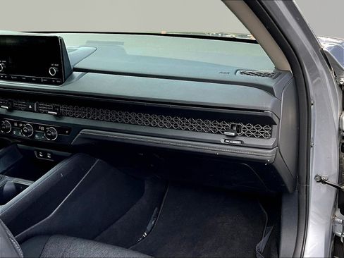 Used 2023 Honda Accord EX image 25