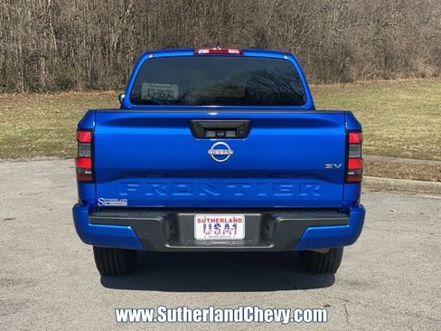 Used 2024 Nissan Frontier SV image 6