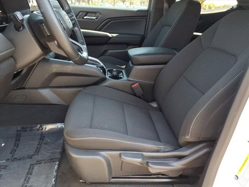 Used 2024 Chevrolet Colorado LT w/ LT Convenience Package image 14