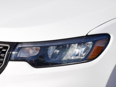 New 2026 Jeep Compass Latitude image 18