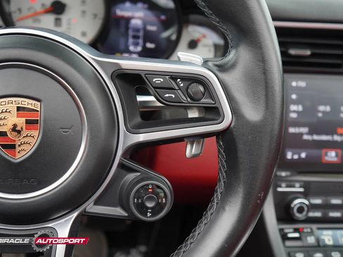 Used 2018 Porsche 911 Targa 4S AWD/4WD image 35