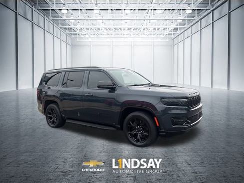 Used 2023 Jeep Wagoneer Series II image 27