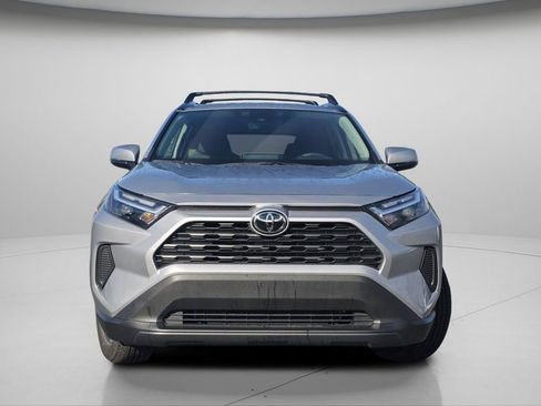 Used 2024 Toyota RAV4 XLE AWD/4WD image 3
