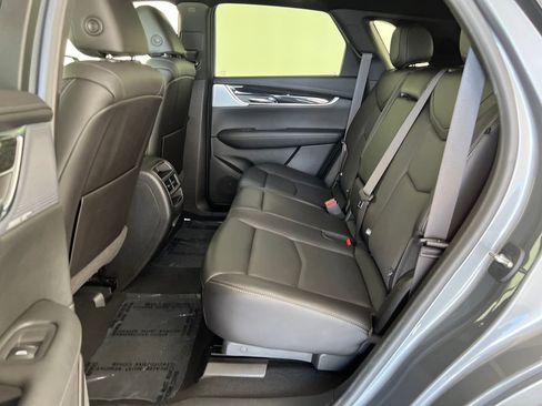 Used 2021 Cadillac XT5 Premium Luxury FWD image 27