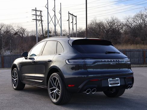 New 2026 Porsche Macan image 3