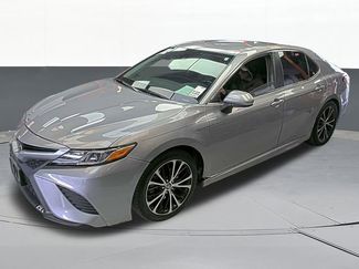 Used 2019 Toyota Camry SE video 3