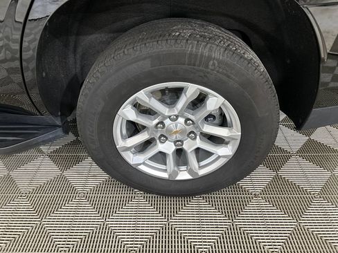 Used 2025 Chevrolet Tahoe LT RWD image 10