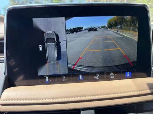 Used 2024 Chevrolet Tahoe Premier w/ Premium Package image 20