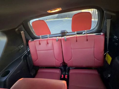 Used 2020 Lexus GX 460 Premium w/ Premium Package image 39