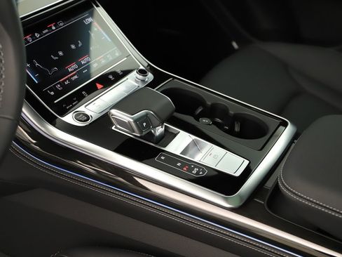 New 2026 Audi Q8 Premium Plus image 17