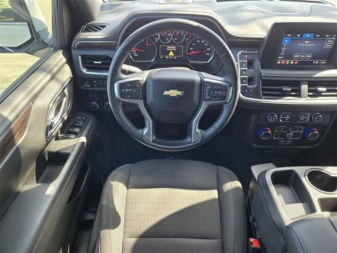 Used 2023 Chevrolet Suburban LS image 13