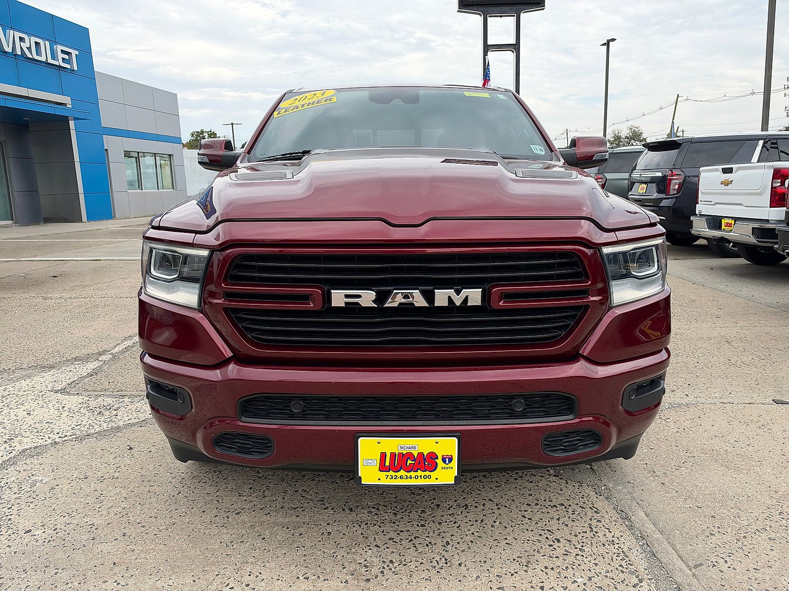 Used 2023 RAM 1500 Laramie AWD/4WD image 3