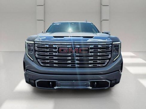 Certified 2025 GMC Sierra 1500 Denali w/ Denali Reserve Package AWD/4WD image 8