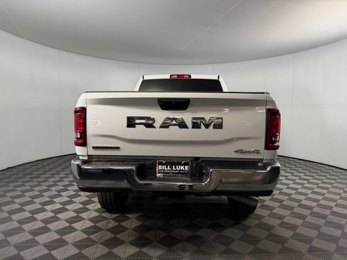 Certified 2025 RAM 2500 Big Horn AWD/4WD image 6