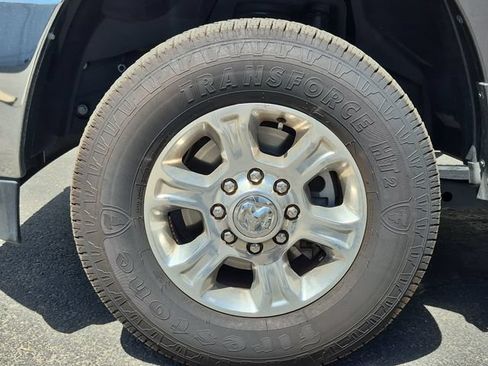 Certified 2025 RAM 2500 Big Horn AWD/4WD image 4