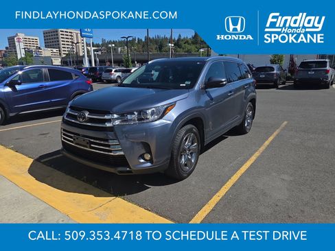 Used 2018 Toyota Highlander Limited Platinum AWD/4WD image 1
